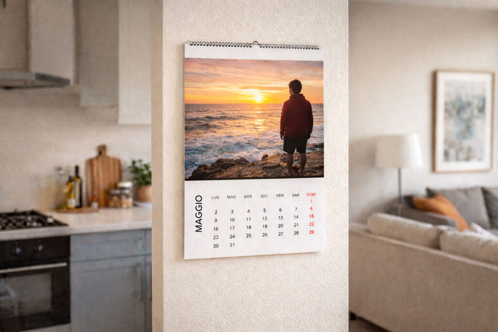 calendario mensile con foto al tramonto